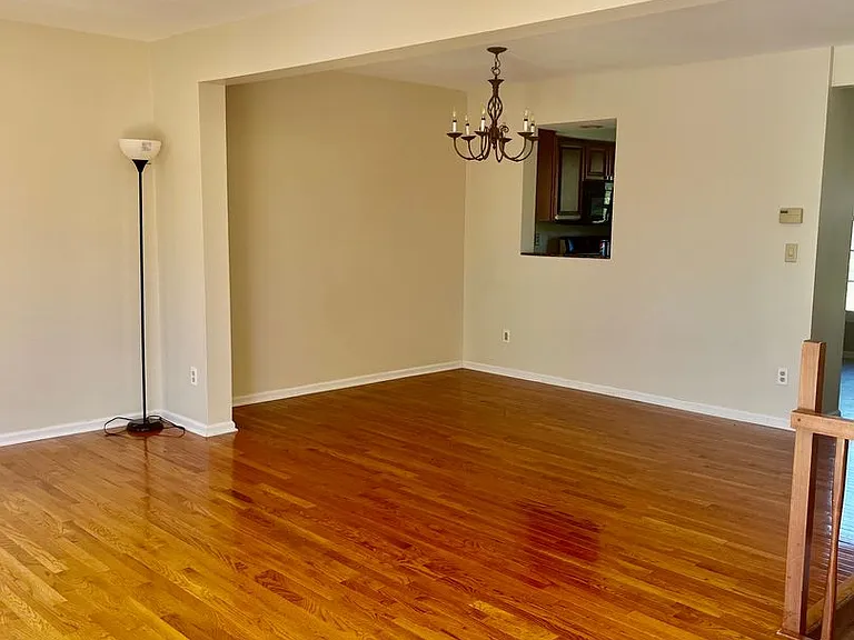 8136 Verbeck Dr — Photo 3
