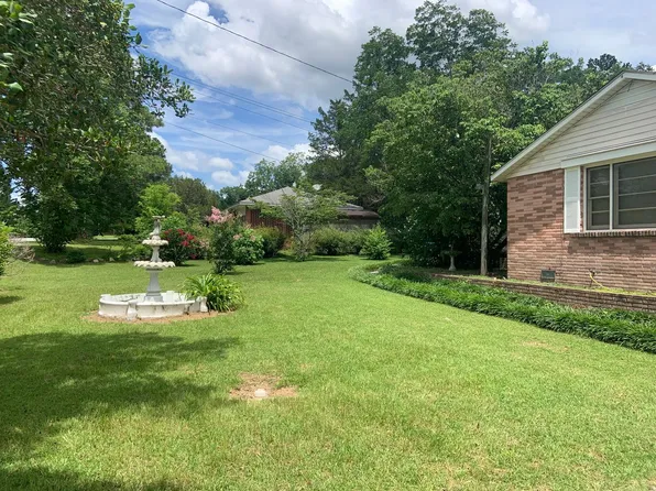 902 Adams St, Vidalia, GA 30474
