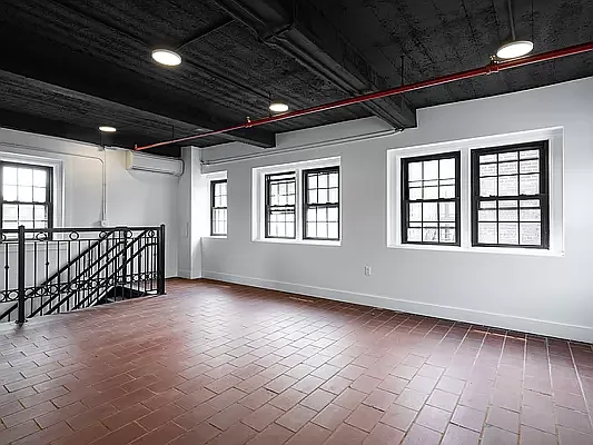 Rented by C2R Management LLC | media 29