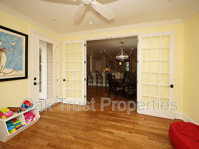 125 Brogun Ln — Photo 13