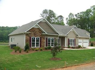 65 Hamilton Ln, Talladega, AL 35160