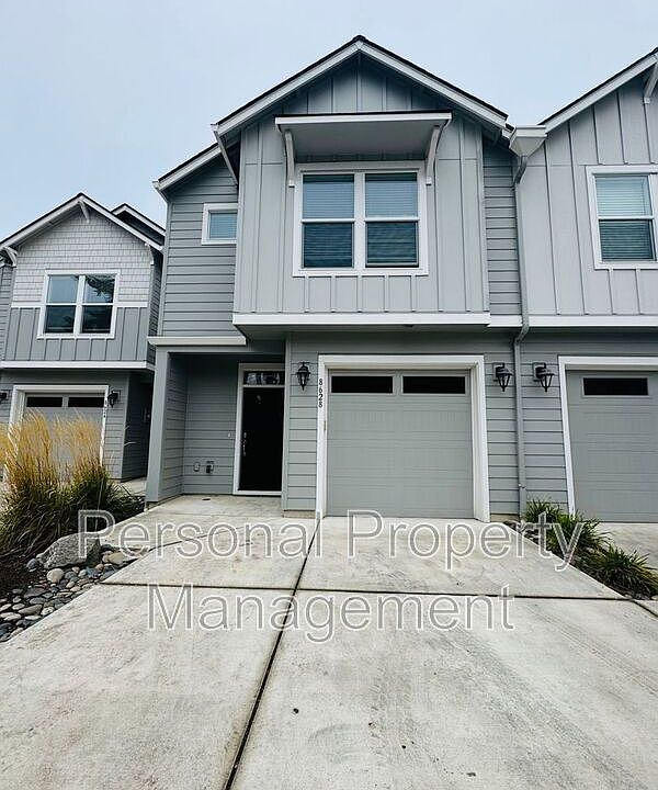 1st image of 8628 NE 26th Cir