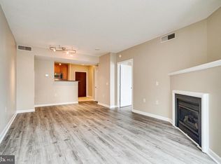 851 N Glebe Rd APT 1808, Arlington, VA 22203