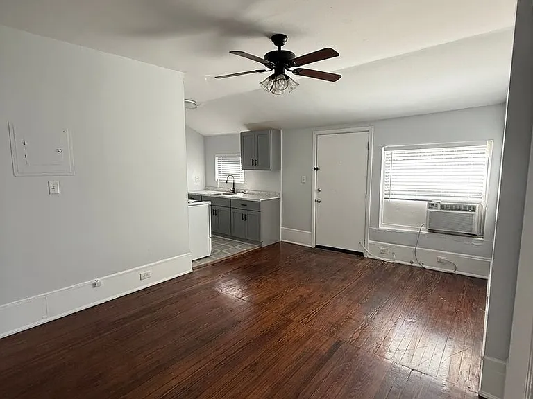 310 N Gadsden St #9 — Photo 2