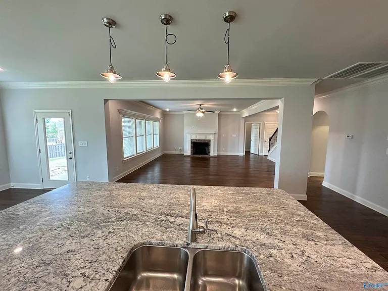 4323 Flint Dr SE — Photo 8