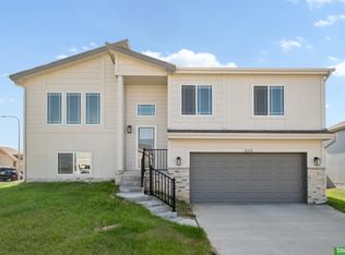 8410 S 177th Ave, Omaha, NE 68136