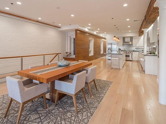 5th image of 1154 Washington St #3/1A