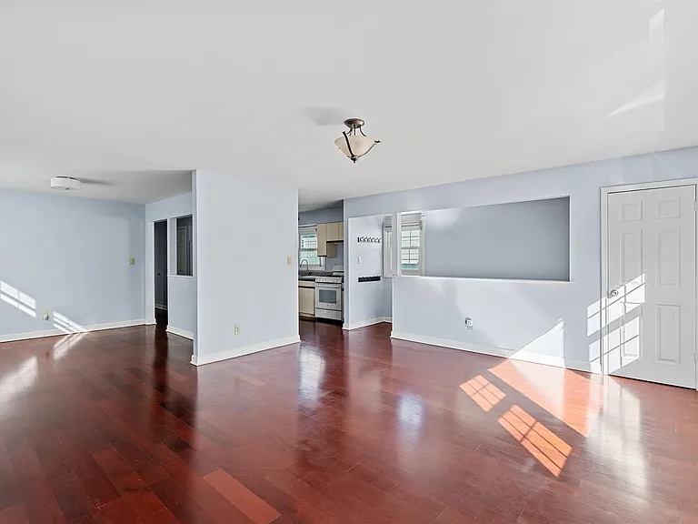 407 Manila Ave #2 — Photo 14