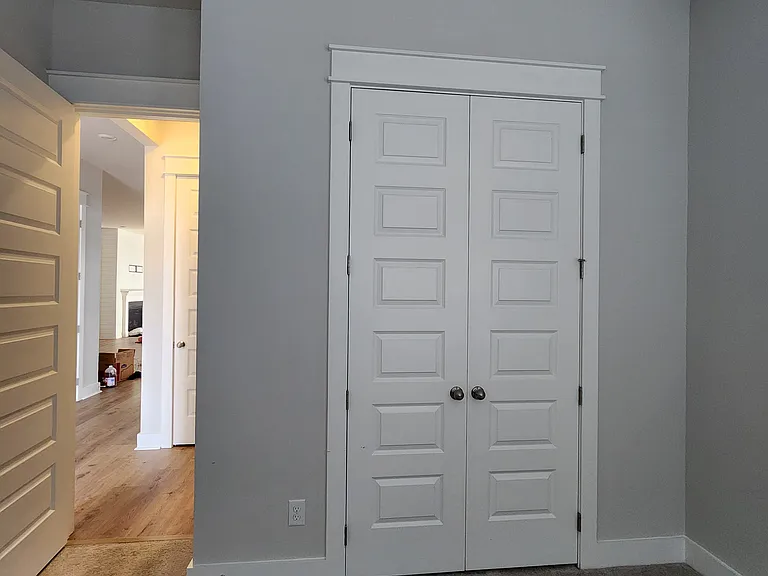 112 Ashworth Dr — Photo 14