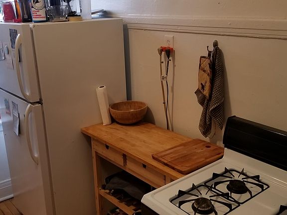 3rd image of 3008 W Schubert Ave