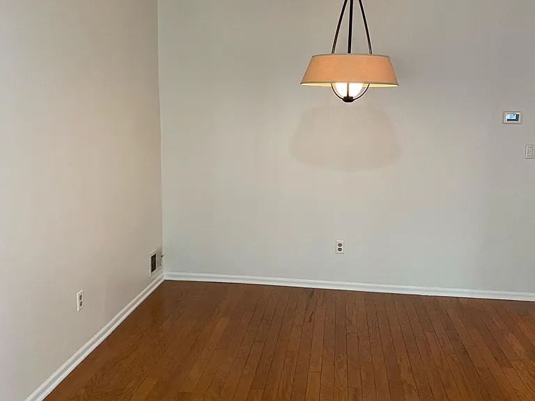 81 Woodmere Dr — Photo 8