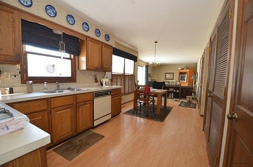 4th image of 307 Oakmont Dr