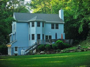 3 Jireh Ln, Brookfield, CT 06804