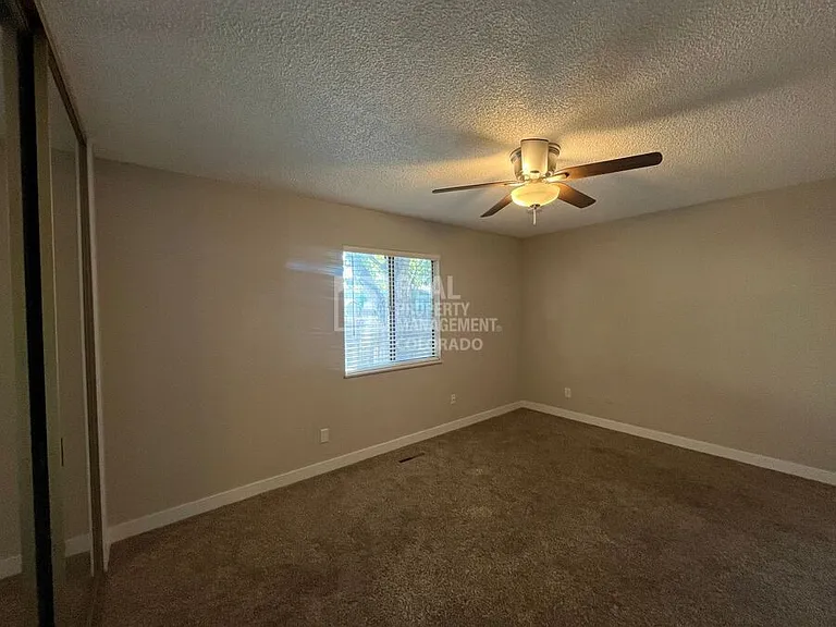615 46th Avenue Ct — Photo 10