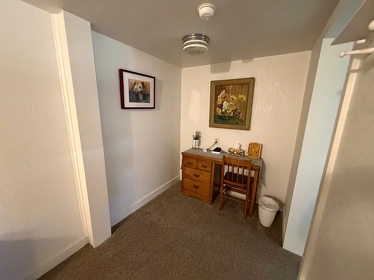 451 Broad St #3 — Photo 4