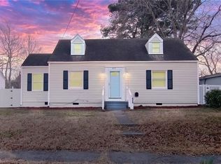 419 Fishermans Rd, Norfolk, VA 23503