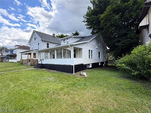 2nd image of 1312 Wellesley Ave