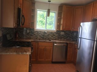 64 Levesque Ave REAR R, West Hartford, CT 06110