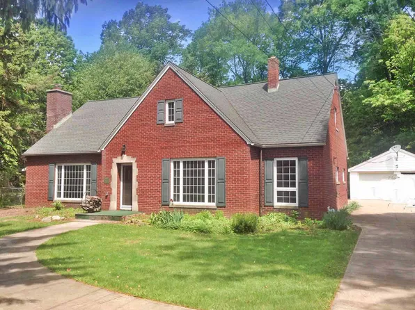 4846 Hartley Ln, Erie, PA 16505