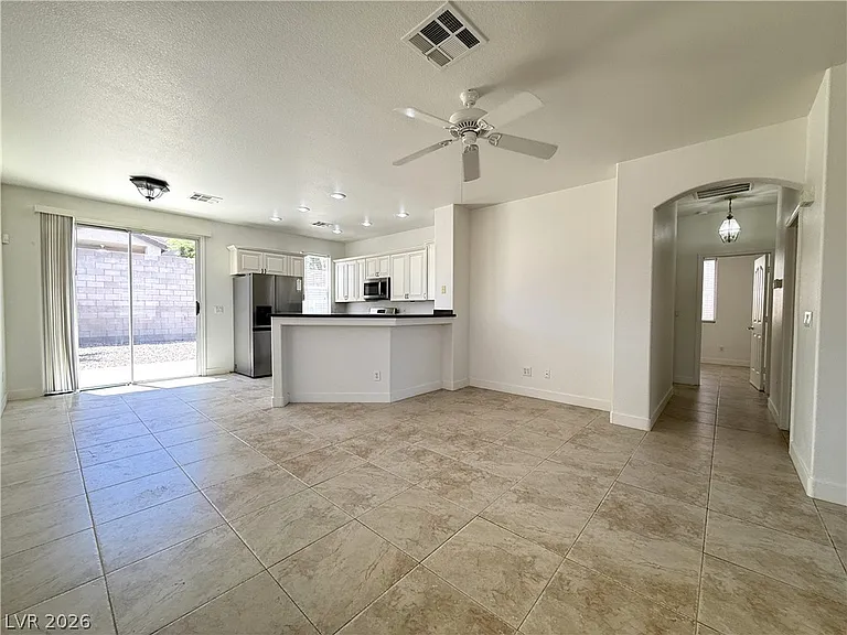 10677 Windrose Point Ave — Photo 5