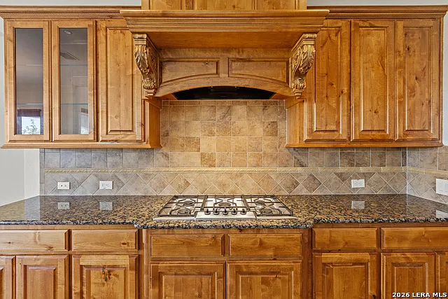 623 Sentry Hl — Photo 15