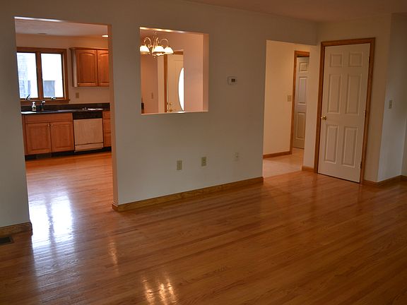 5th image of 82-86 Federal Ave #5