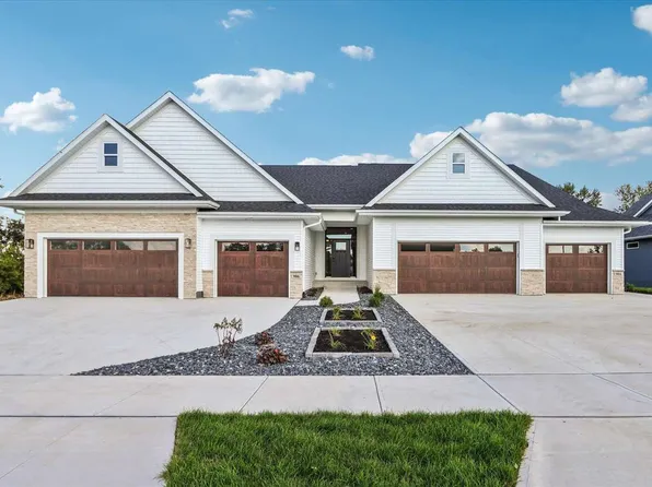 906 High Ridge Trl, Solon, IA 52333