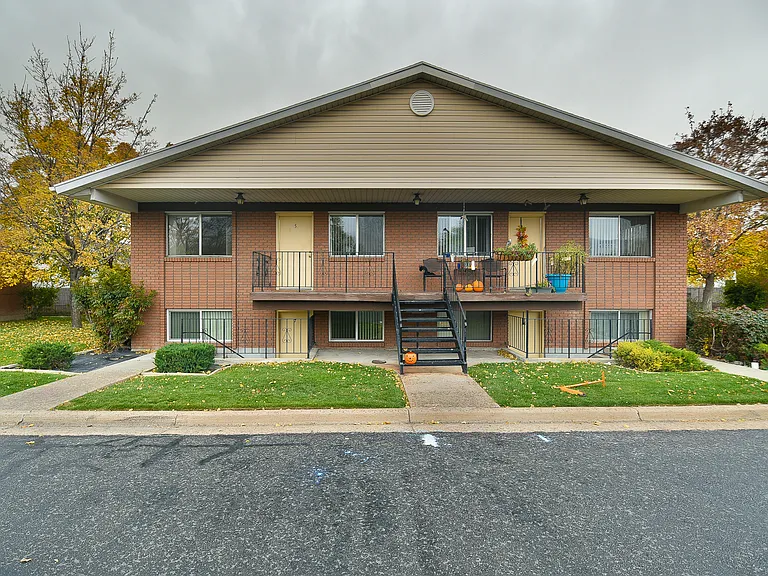 842 W 1500 S — Photo 3