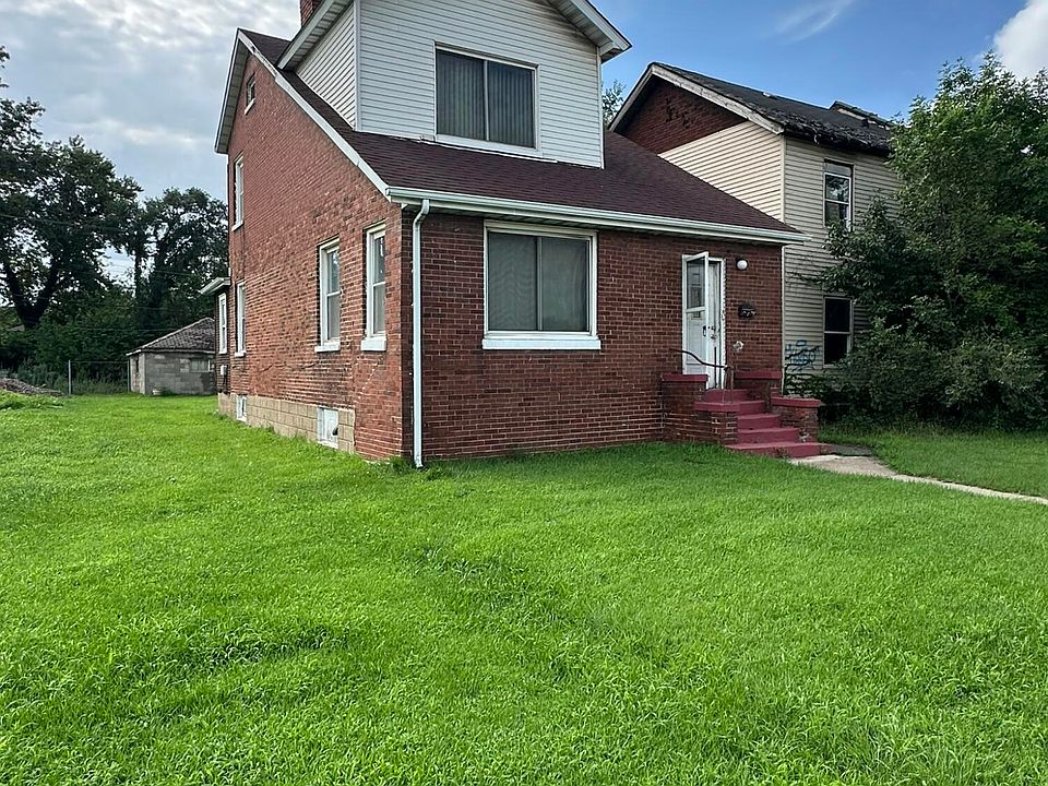 2nd image of 638 Carolina St