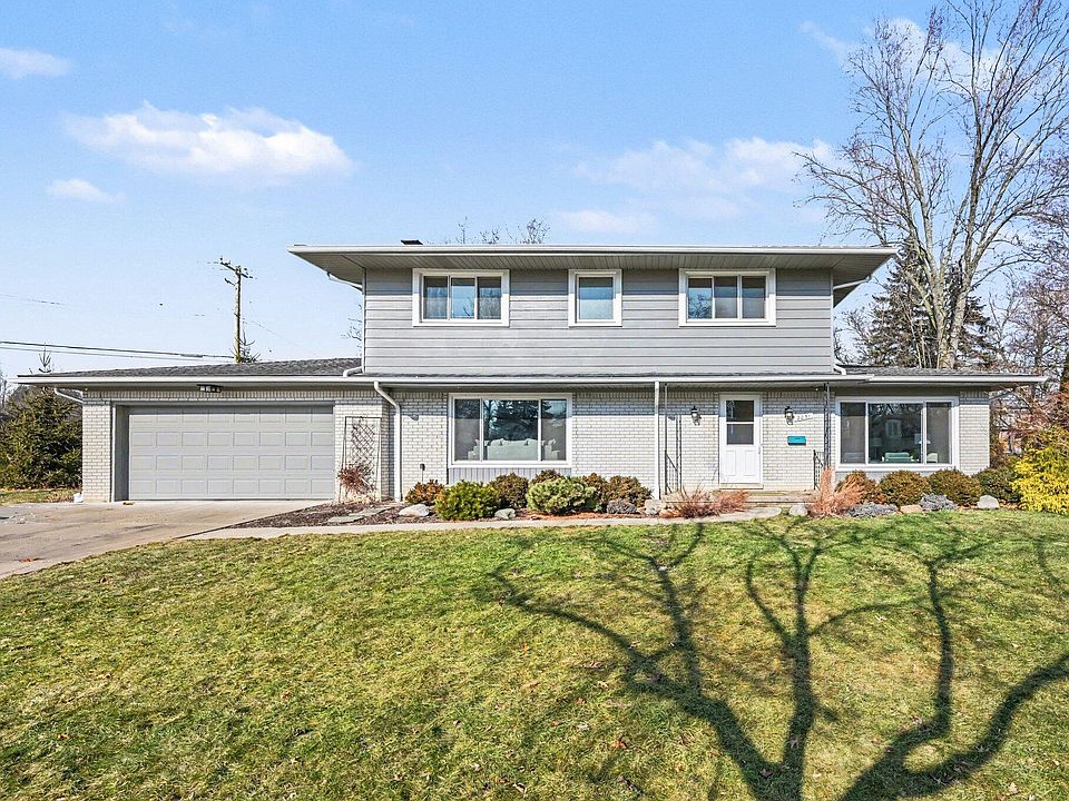 1st image of 2051 Ascot Rd