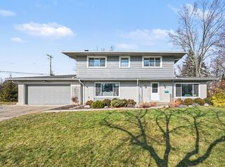 2051 Ascot Rd, Ann Arbor, MI 48103