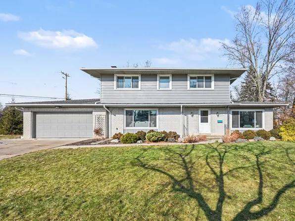 2051 Ascot Rd, Ann Arbor, MI 48103
