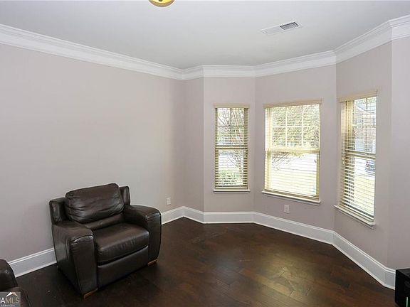 5th image of 510 Summer Brooke Ln