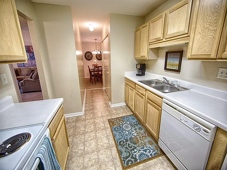 Mountain View Apartment Homes — Photo 7