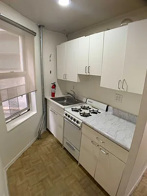 Rented by Cargon Realty | media 5