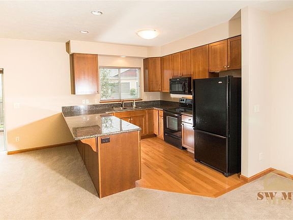3rd image of 376 Slough Creek Dr