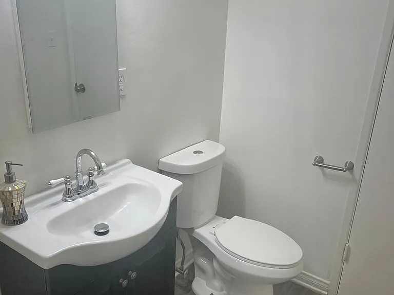 13840 Christine Dr — Photo 20