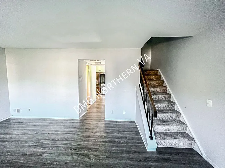 2689 Glengyle Dr #33 — Photo 3