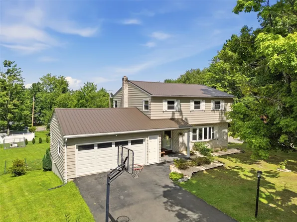 13 Perry Dr, Apalachin, NY 13732