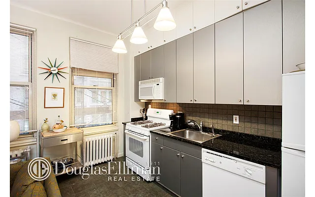 Rented by Douglas Elliman | media 8