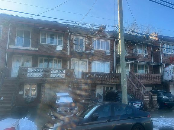 3rd image of 1136 Bergen Ave