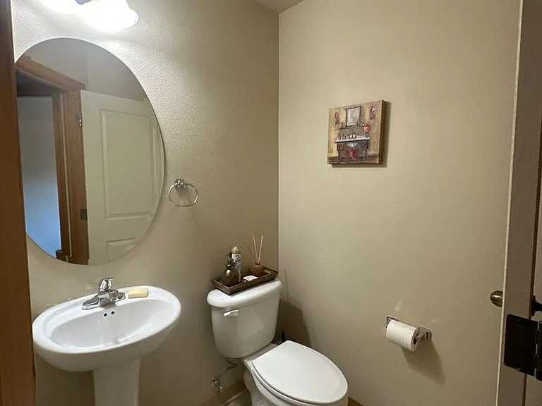 5015 Falcon Dr — Photo 7