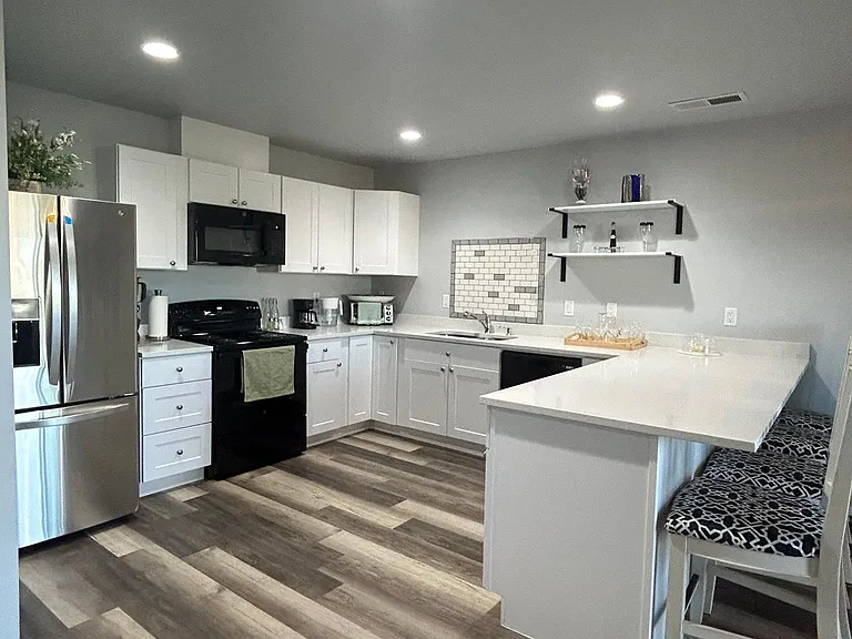 4220 Peck Ave — Photo 3