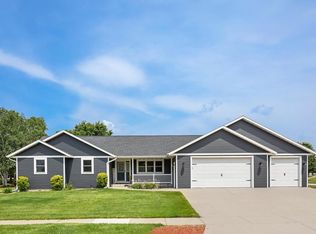 1205 S Cherry Ln, Holmen, WI 54636