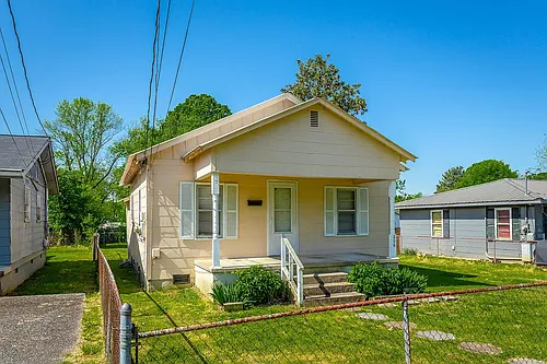 206 Spruce St Photo 1