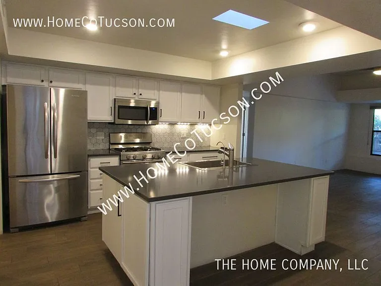 3668 N Royal Prince Ct — Photo 13