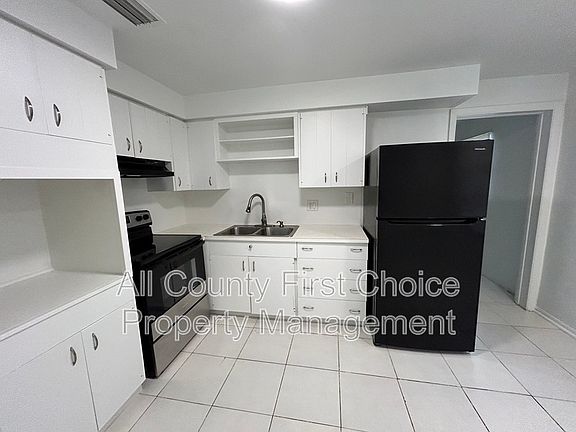 3rd image of 3065 Keene Park Dr