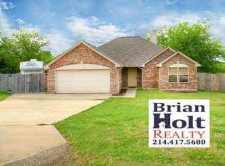 2500 Lake Ridge Cir, Sanger, TX 76266