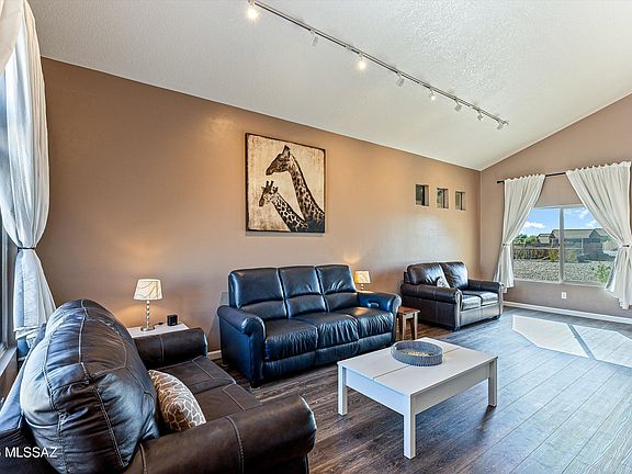 4th image of 9041 N Brimstone Way