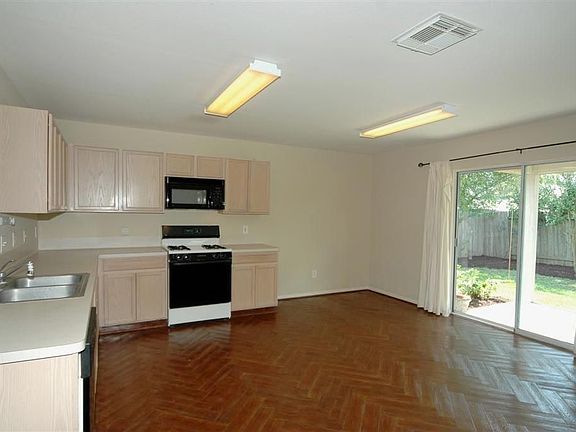3rd image of 3208 Wheatmeadow Ct